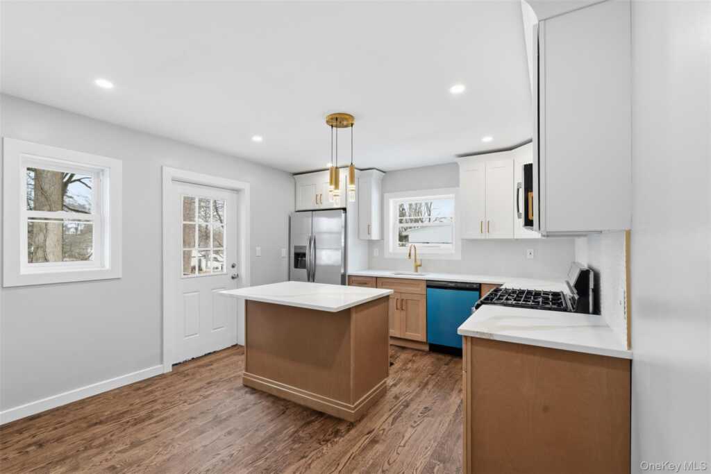 21 Janet Place, Stony Point, NY 10980 - Photo 36 of 47