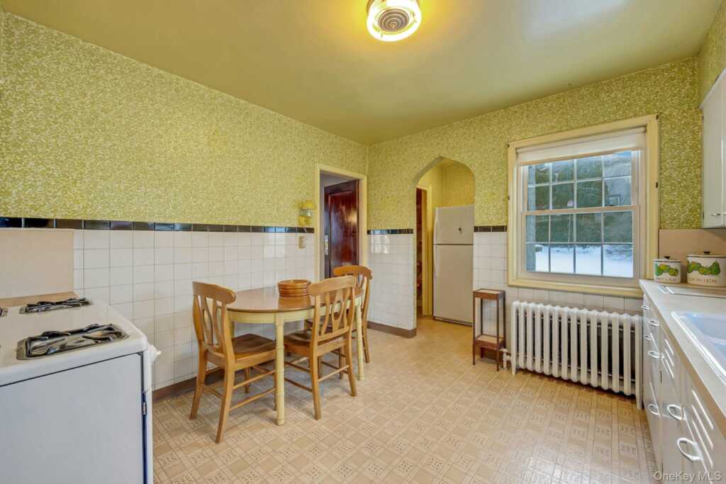 514 N Wagner Avenue, Rye, NY 10543 - Photo 10 of 20