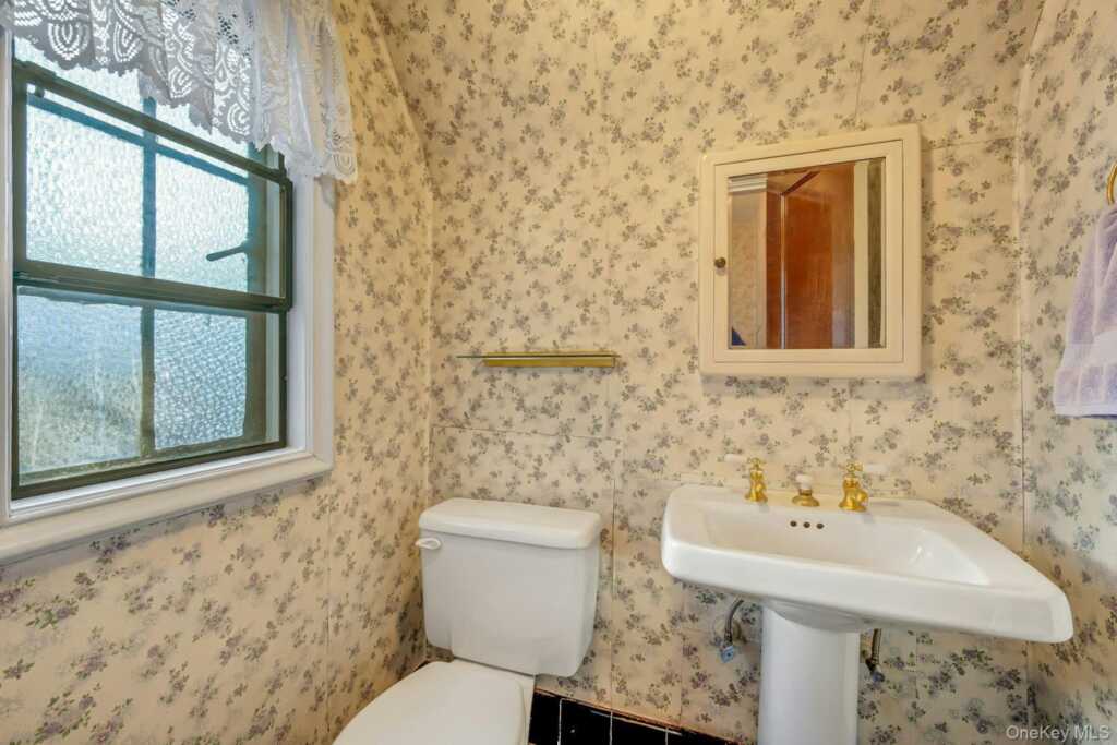 514 N Wagner Avenue, Rye, NY 10543 - Photo 12 of 20