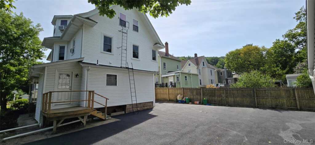 120 Clinton Avenue, Unit #1, Nyack, NY 10960 - Photo 4 of 28