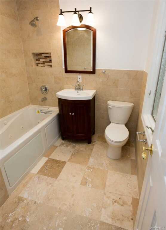 49 Soulice Place, New Rochelle, NY 10804 - Photo 11 of 29