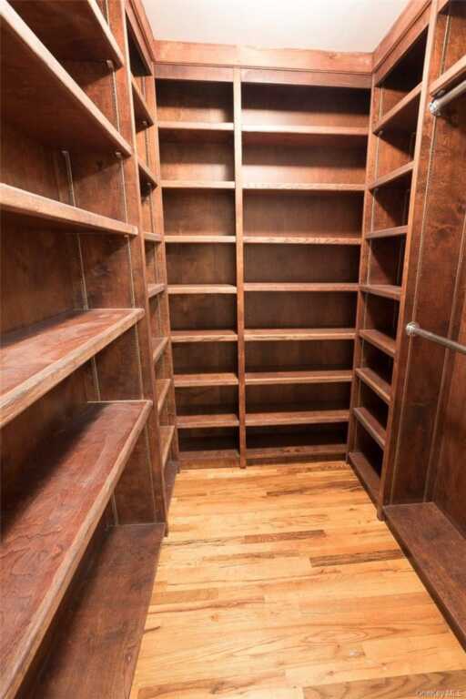 49 Soulice Place, New Rochelle, NY 10804 - Photo 14 of 29