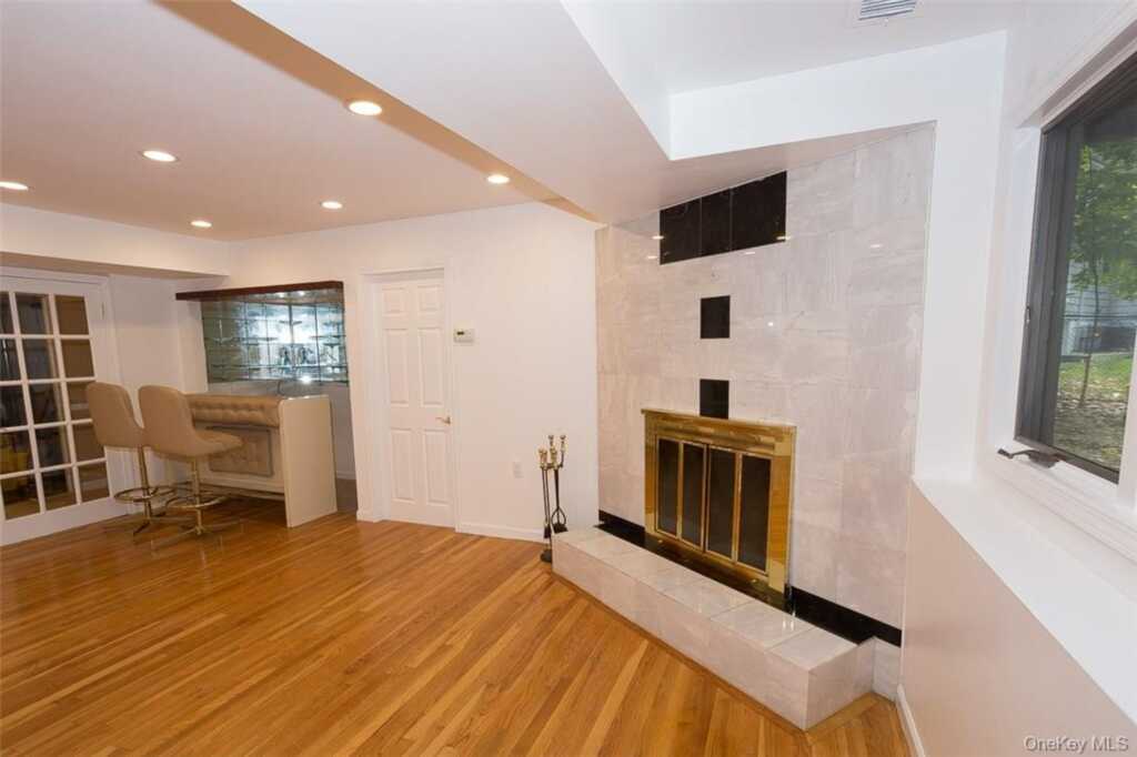 49 Soulice Place, New Rochelle, NY 10804 - Photo 18 of 29