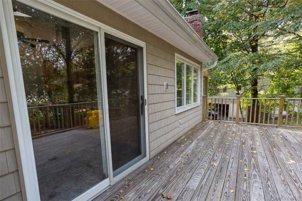 49 Soulice Place, New Rochelle, NY 10804 - Photo 25 of 29