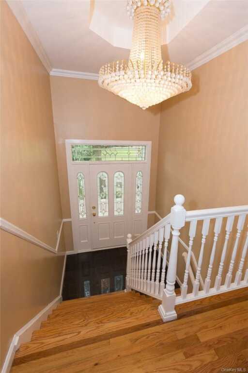 49 Soulice Place, New Rochelle, NY 10804 - Photo 3 of 29