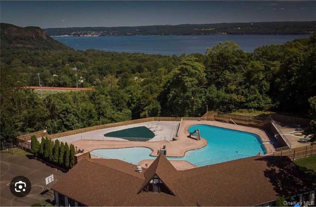 478 Sierra Vista Lane, Valley Cottage, NY 10989 - Photo 19 of 32