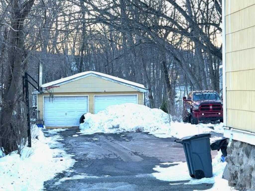 37 Riverside Drive, Unit #A, Suffern, NY 10901 - Photo 4 of 15