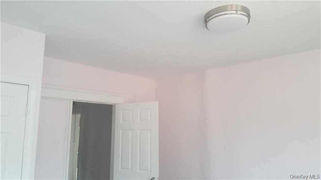 14 Horton Avenue, New Rochelle, NY 10801 - Photo 12 of 30