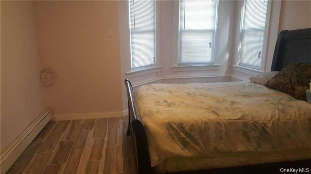 14 Horton Avenue, New Rochelle, NY 10801 - Photo 7 of 30