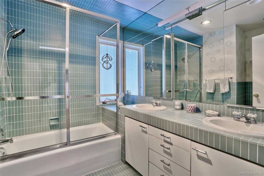 15 Windgate Drive, New City, NY 10956 - Photo 18 of 36