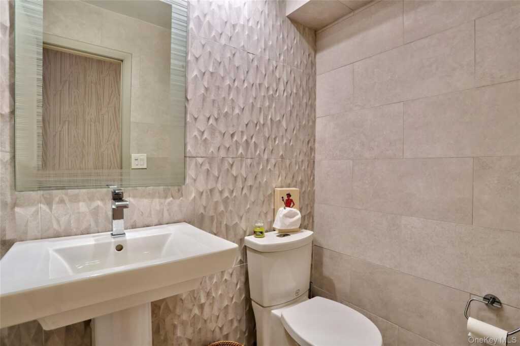 15 Windgate Drive, New City, NY 10956 - Photo 19 of 36