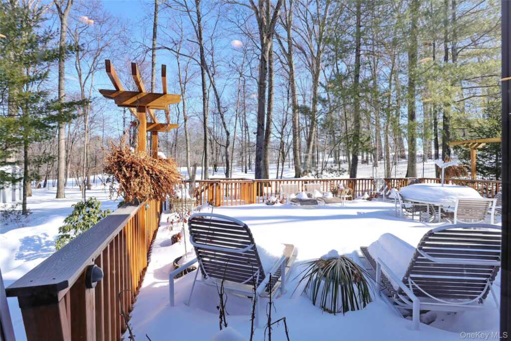 15 Windgate Drive, New City, NY 10956 - Photo 29 of 36