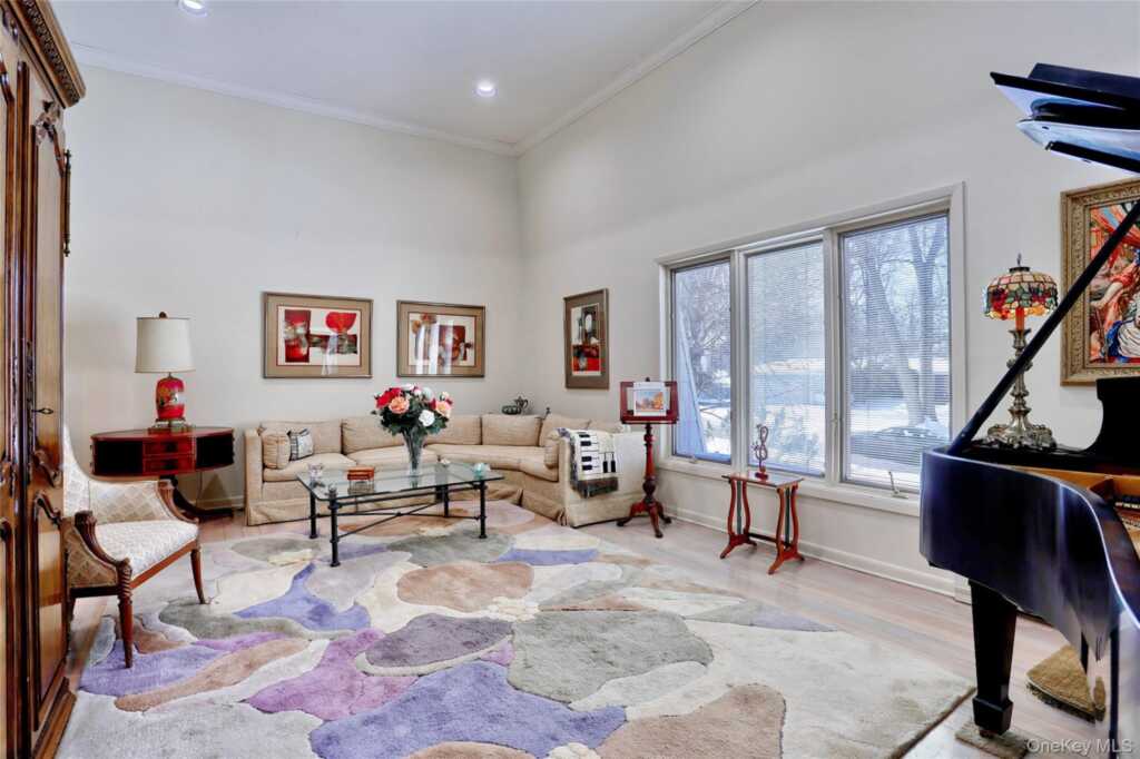 15 Windgate Drive, New City, NY 10956 - Photo 8 of 36