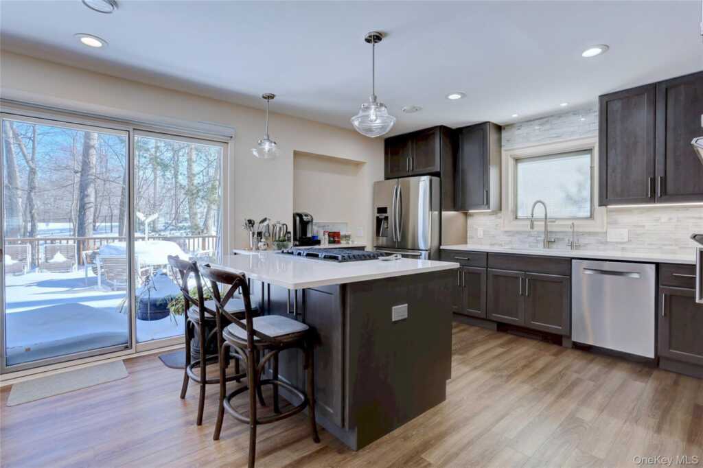 15 Windgate Drive, New City, NY 10956 - Photo 9 of 36