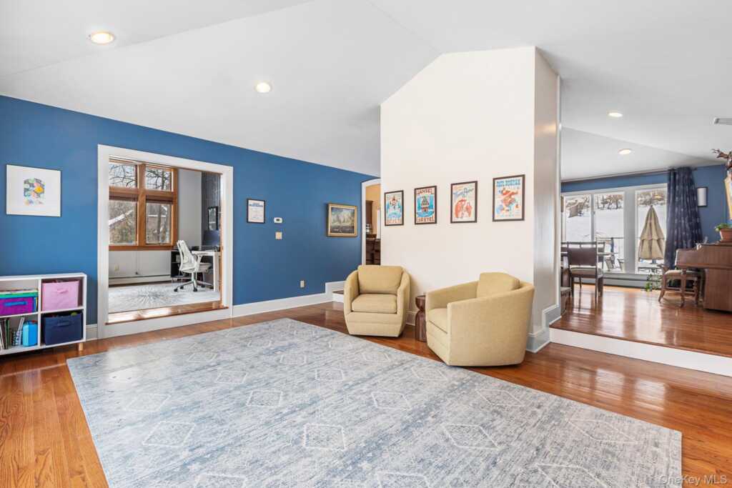 608 Palmer Drive, Nyack, NY 10960 - Photo 13 of 37