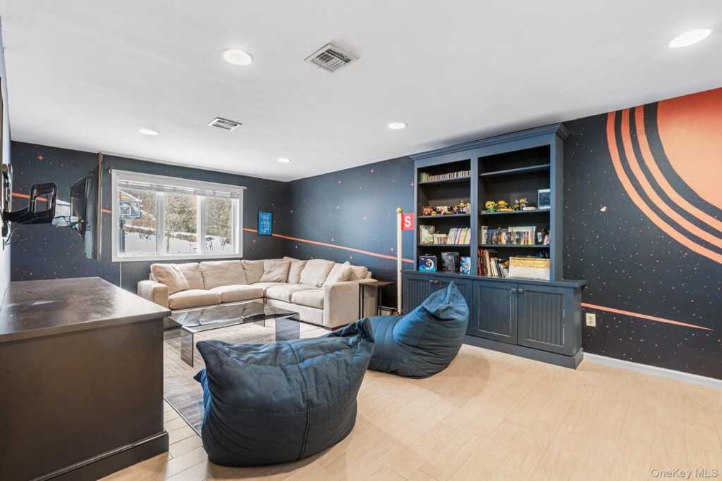 608 Palmer Drive, Nyack, NY 10960 - Photo 28 of 37