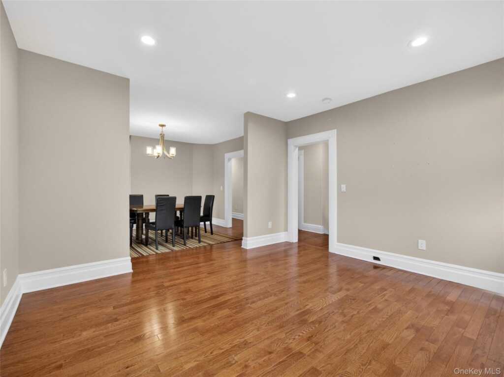 79 Lafayette Avenue, Suffern, NY 10901 - Photo 6 of 22