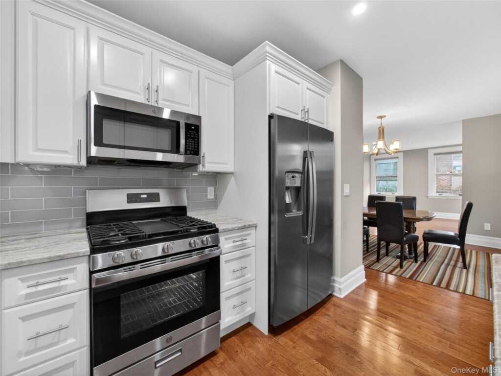 79 Lafayette Avenue, Suffern, NY 10901 - Photo 9 of 22