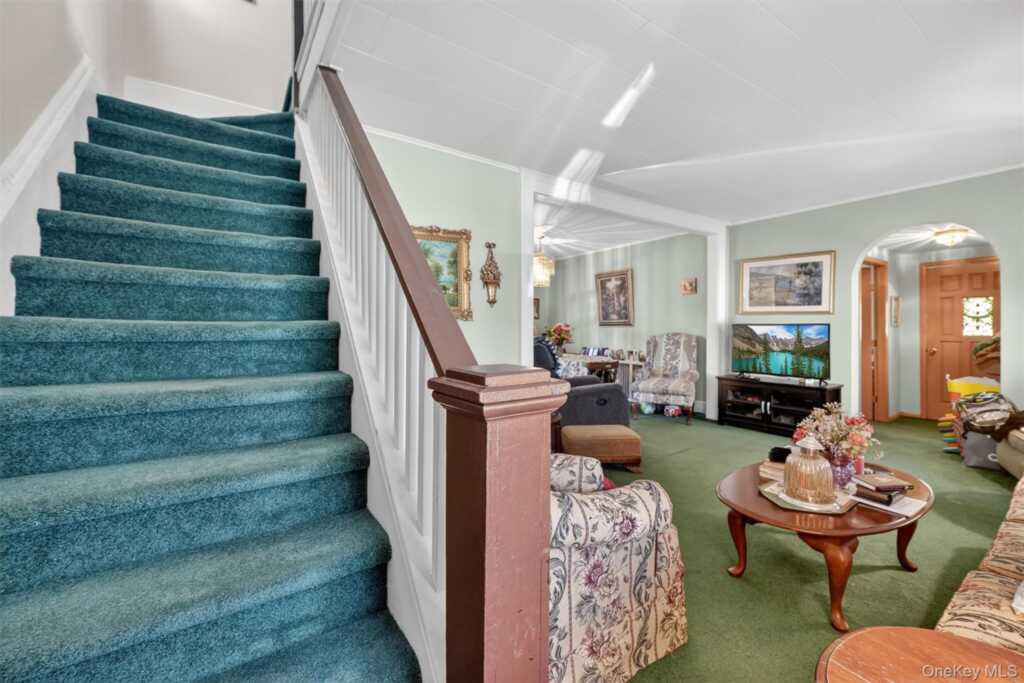 56 Lincoln Avenue, Pearl River, NY 10965 - Photo 12 of 22