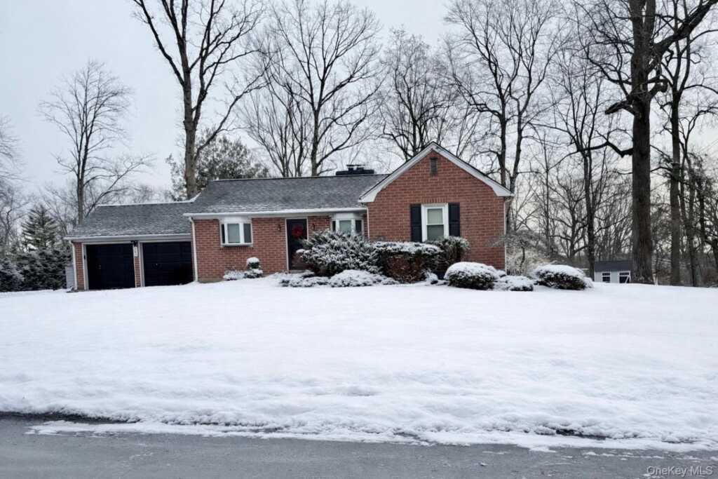 501 Spook Hollow Road, Nyack, NY 10960