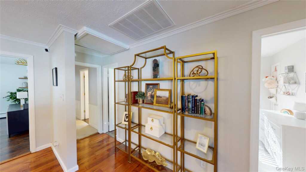 501 Spook Hollow Road, Nyack, NY 10960 - Photo 5 of 22