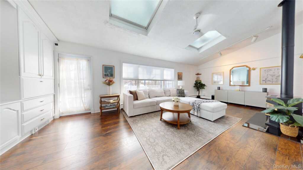 501 Spook Hollow Road, Nyack, NY 10960 - Photo 6 of 22