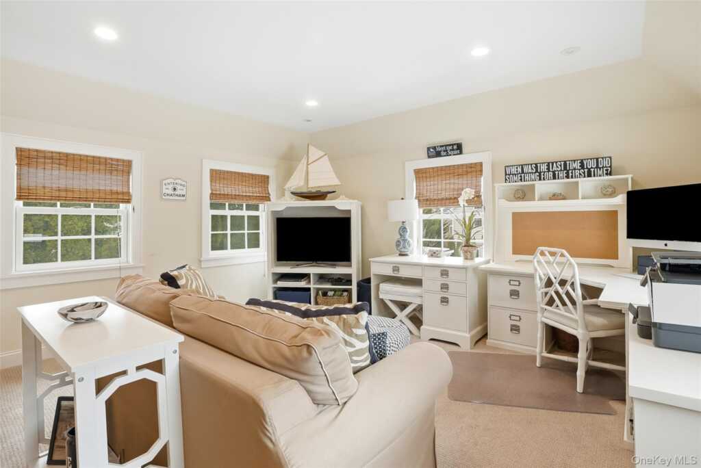 6 Pine Lane, Rye, NY 10580 - Photo 24 of 33