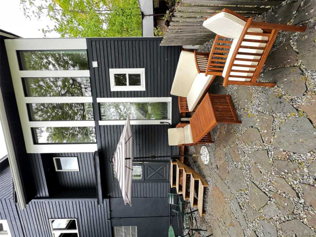 16A Shadyside Avenue, Unit #A, Nyack, NY 10960 - Photo 2 of 12