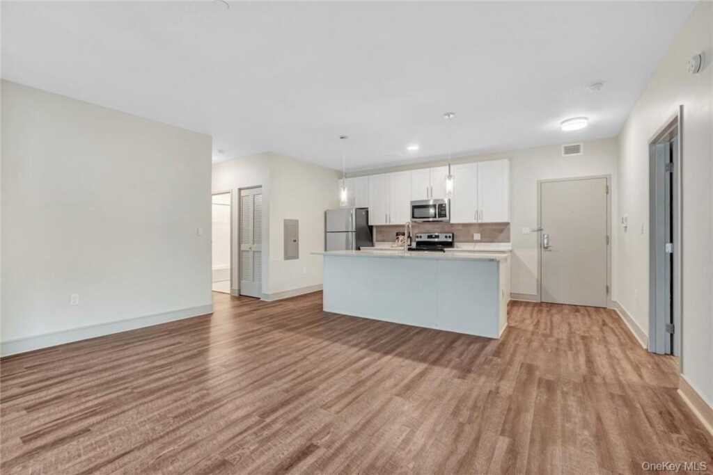 92 Blauvelt Way - The Sheldon, Unit #502, Suffern, NY 10901 - Photo 30 of 36