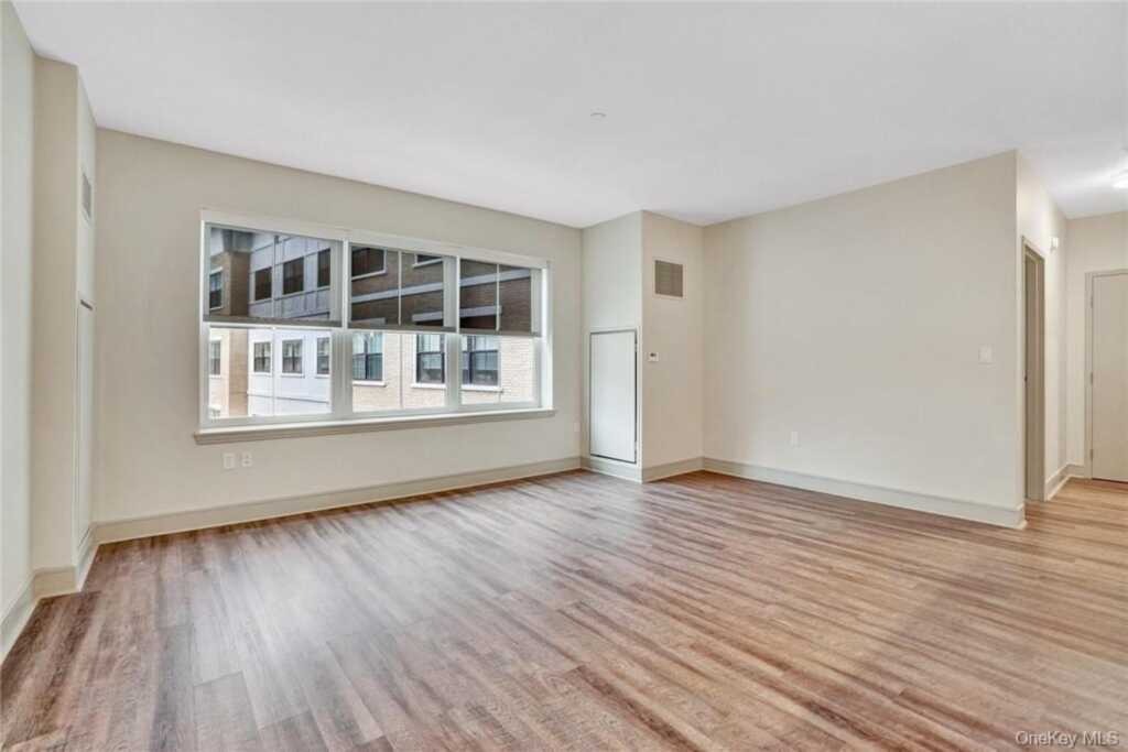 92 Blauvelt Way - The Sheldon, Unit #502, Suffern, NY 10901 - Photo 32 of 36