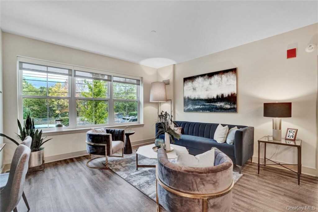 92 Blauvelt Way - The Sheldon, Unit #502, Suffern, NY 10901 - Photo 5 of 36