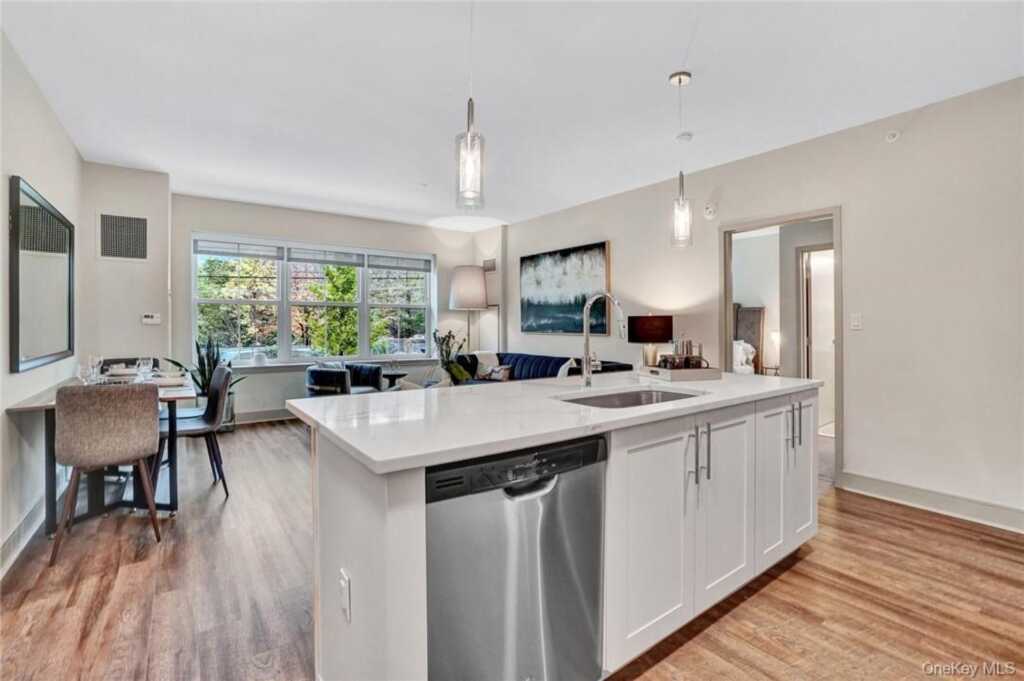 92 Blauvelt Way - The Sheldon, Unit #502, Suffern, NY 10901 - Photo 7 of 36