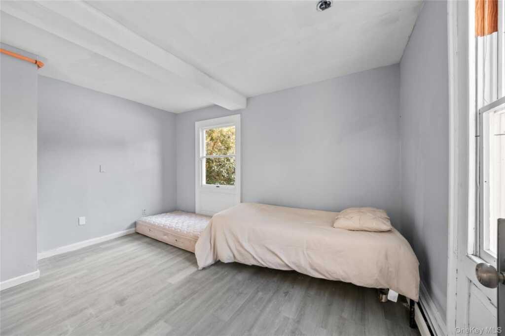 996 Haverstraw Road, Suffern, NY 10901 - Photo 15 of 50