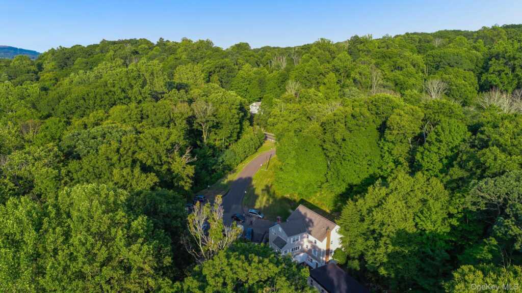 996 Haverstraw Road, Suffern, NY 10901 - Photo 45 of 50