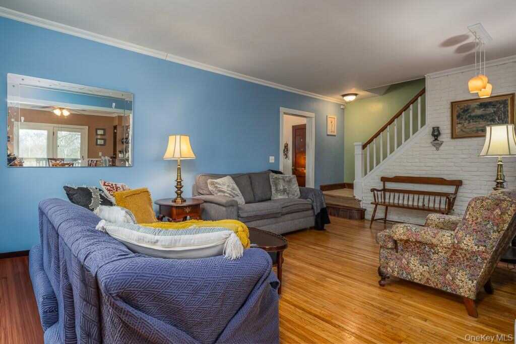 34 Mountainview Avenue, Pearl River, NY 10965 - Photo 12 of 31