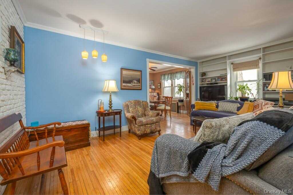 34 Mountainview Avenue, Pearl River, NY 10965 - Photo 13 of 31