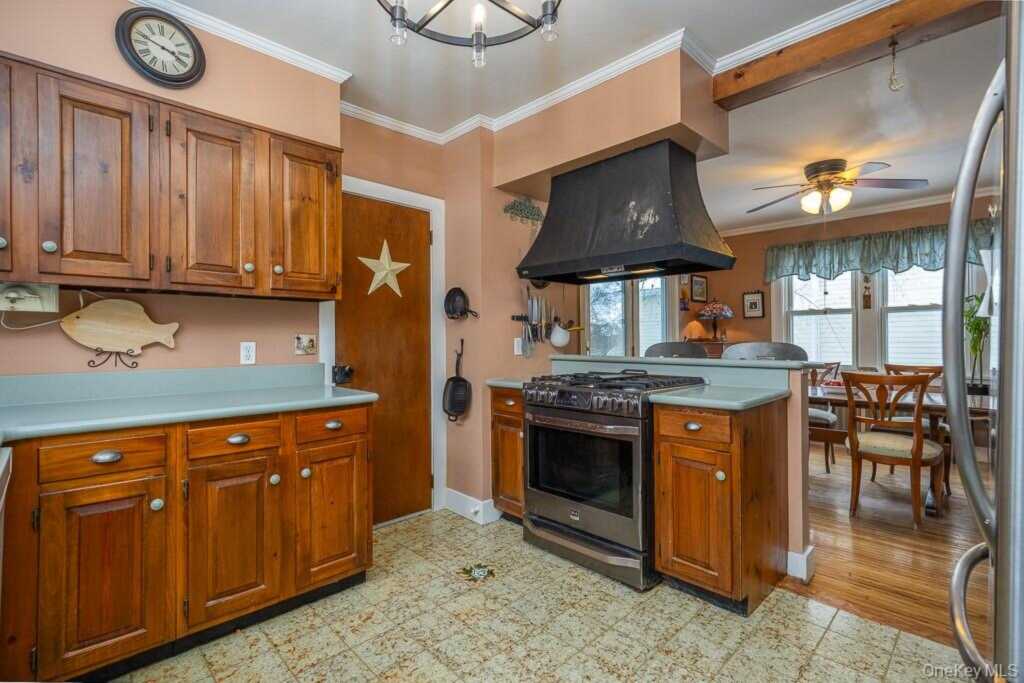 34 Mountainview Avenue, Pearl River, NY 10965 - Photo 20 of 31