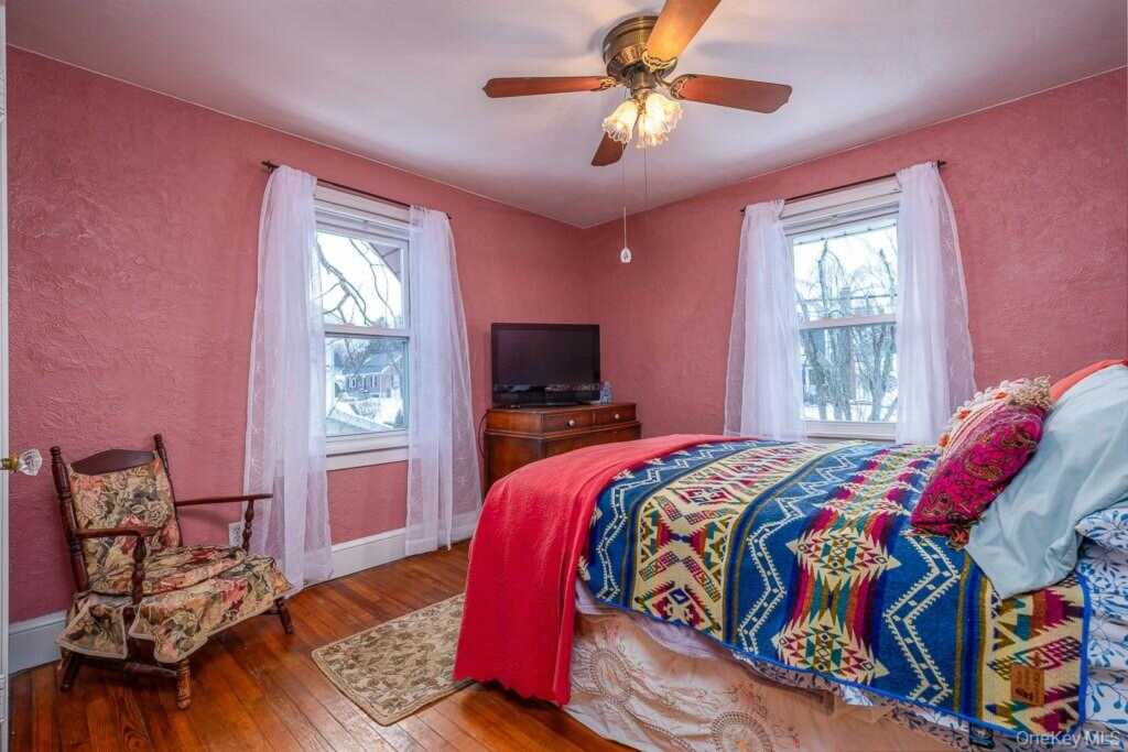 34 Mountainview Avenue, Pearl River, NY 10965 - Photo 24 of 31