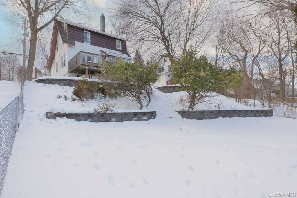 34 Mountainview Avenue, Pearl River, NY 10965 - Photo 7 of 31