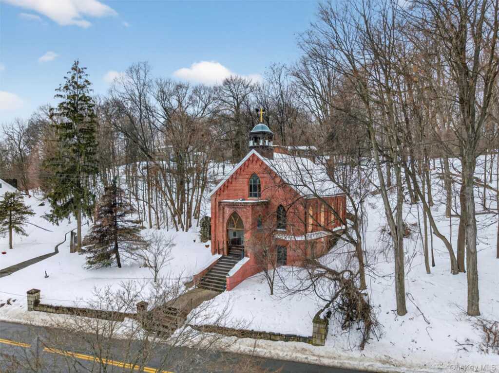 5 Buckberg Road, Stony Point, NY 10980