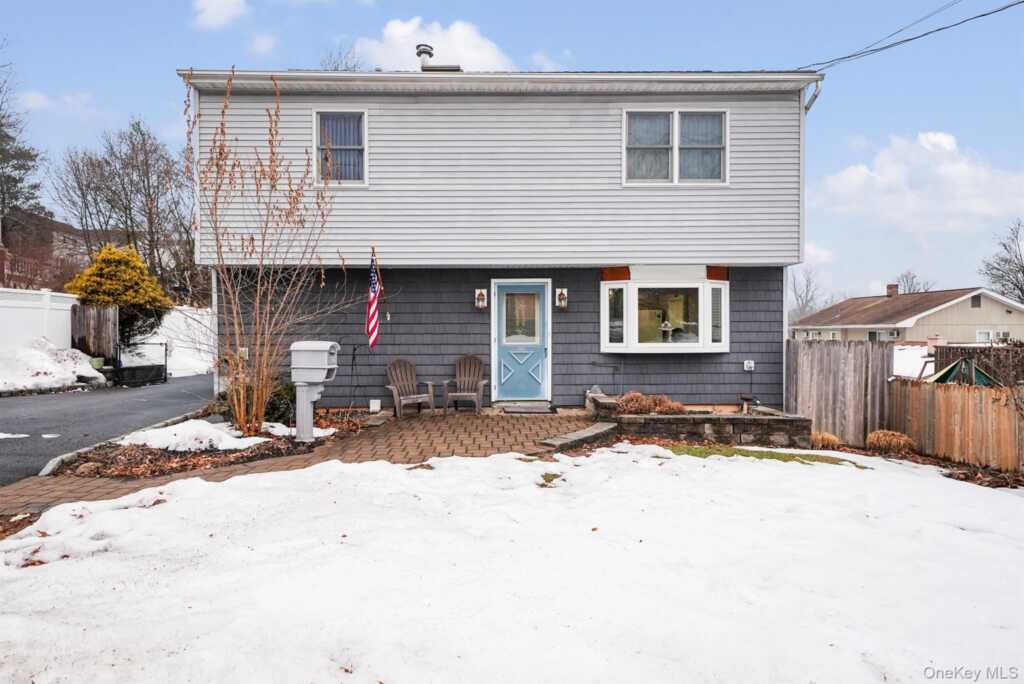 131 W Washington Avenue, Pearl River, NY 10965