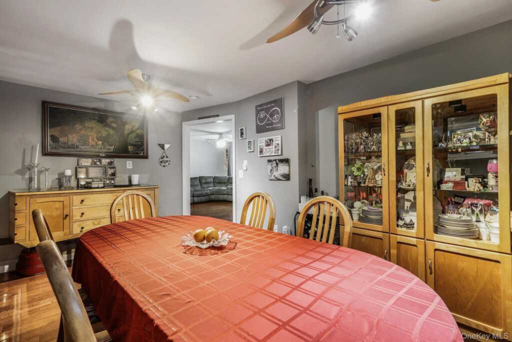 131 W Washington Avenue, Pearl River, NY 10965 - Photo 13 of 50