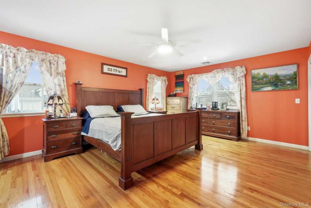 131 W Washington Avenue, Pearl River, NY 10965 - Photo 17 of 50