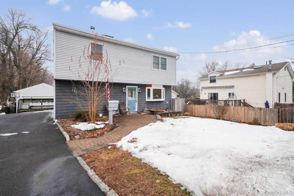 131 W Washington Avenue, Pearl River, NY 10965 - Photo 2 of 50