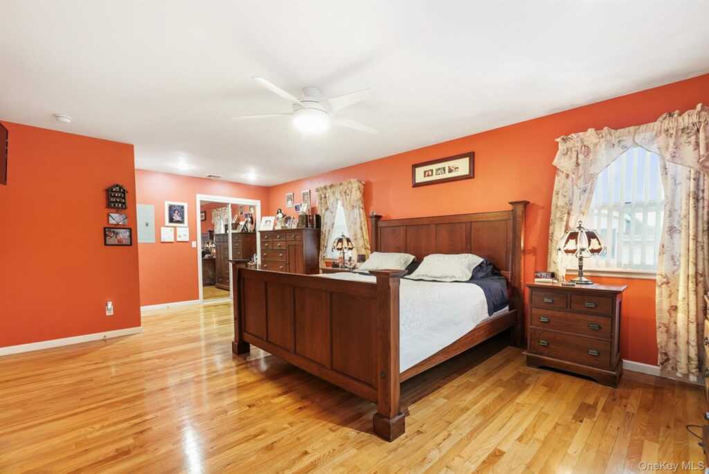 131 W Washington Avenue, Pearl River, NY 10965 - Photo 20 of 50