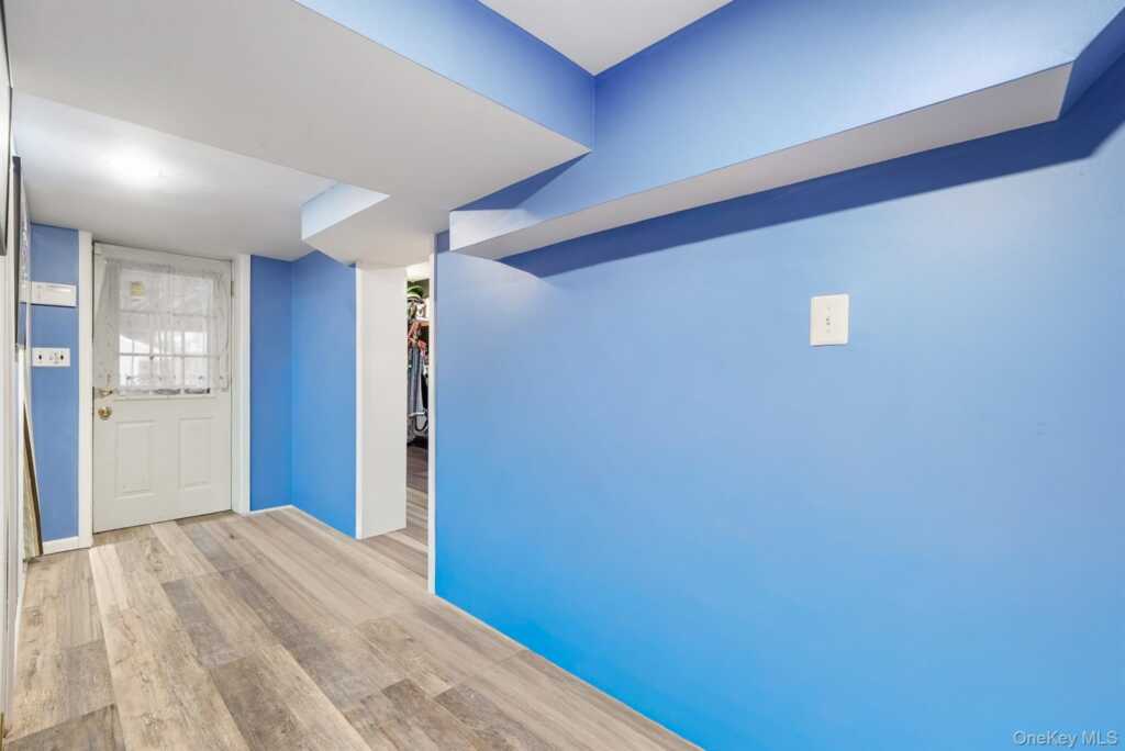 131 W Washington Avenue, Pearl River, NY 10965 - Photo 35 of 50