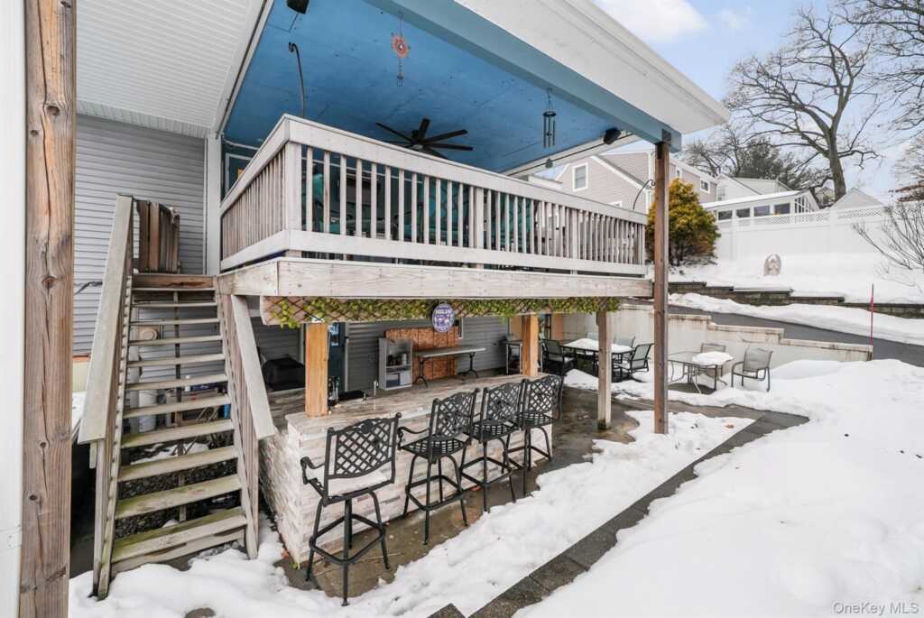 131 W Washington Avenue, Pearl River, NY 10965 - Photo 40 of 50