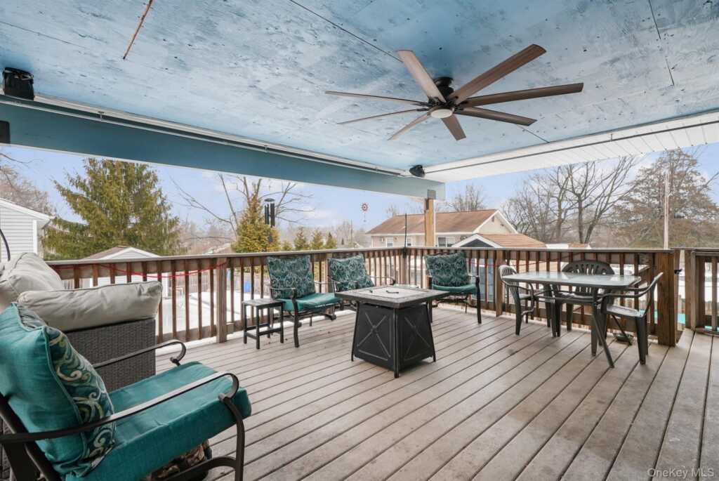 131 W Washington Avenue, Pearl River, NY 10965 - Photo 44 of 50