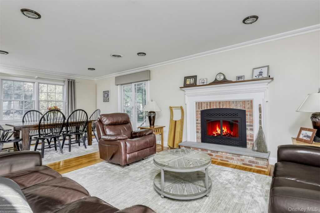 12 Canterbury Lane, Suffern, NY 10901 - Photo 9 of 33