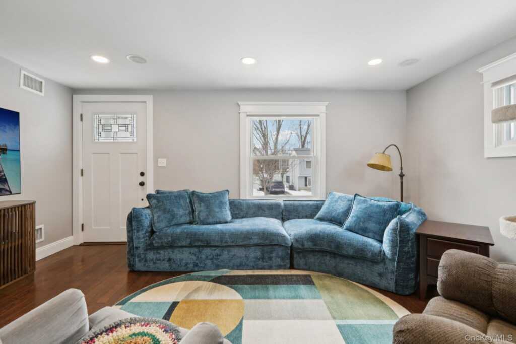 18 Lake Road, Stony Point, NY 10980 - Photo 4 of 18